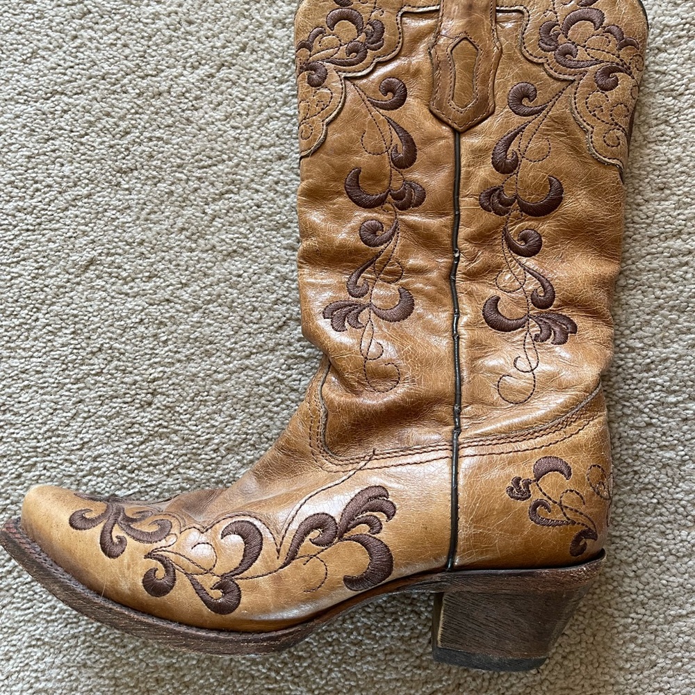 Womens Corral Cowboy Boota. SOLD